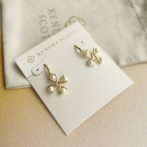 Kendra Scott Everleigh Gold Pearl Drop Earrings NEW Perfect condition - Picture 2 of 3